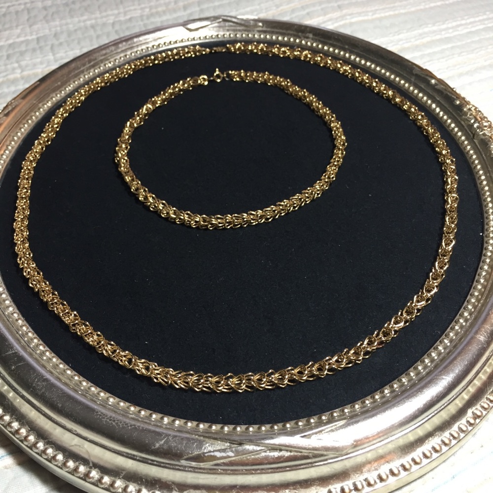 SOLD Trifari Necklace Set. Beautiful. Excellent used condition. Byzantine.